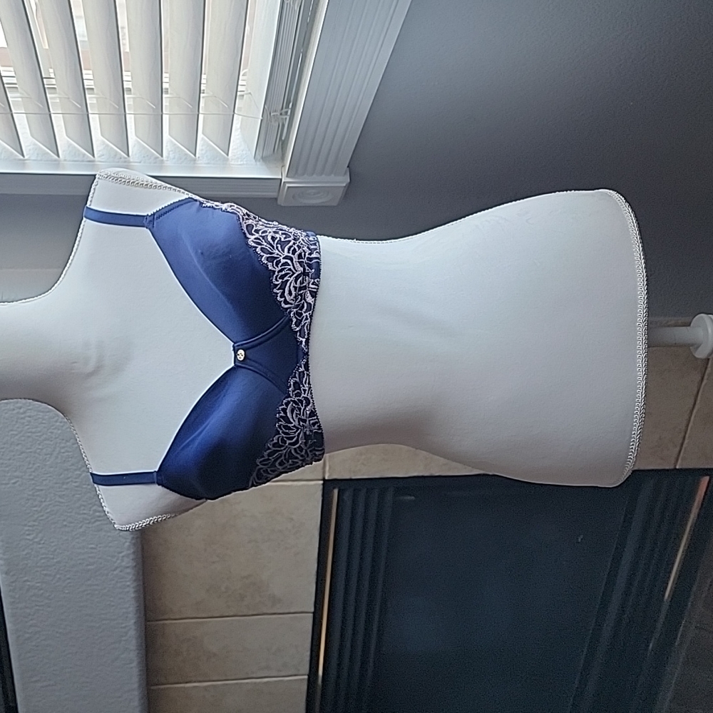 Natori wireless bra, 36D, blue